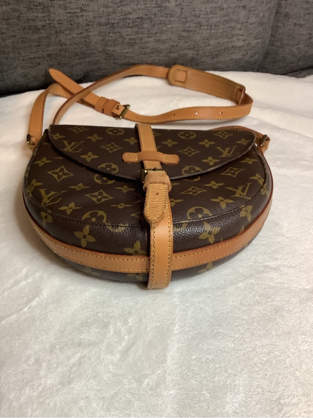 Louis Vuitton Monogram Chantilly - Picture 5 of 16
